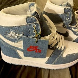 Air Jordan Nike Tennis Shoes